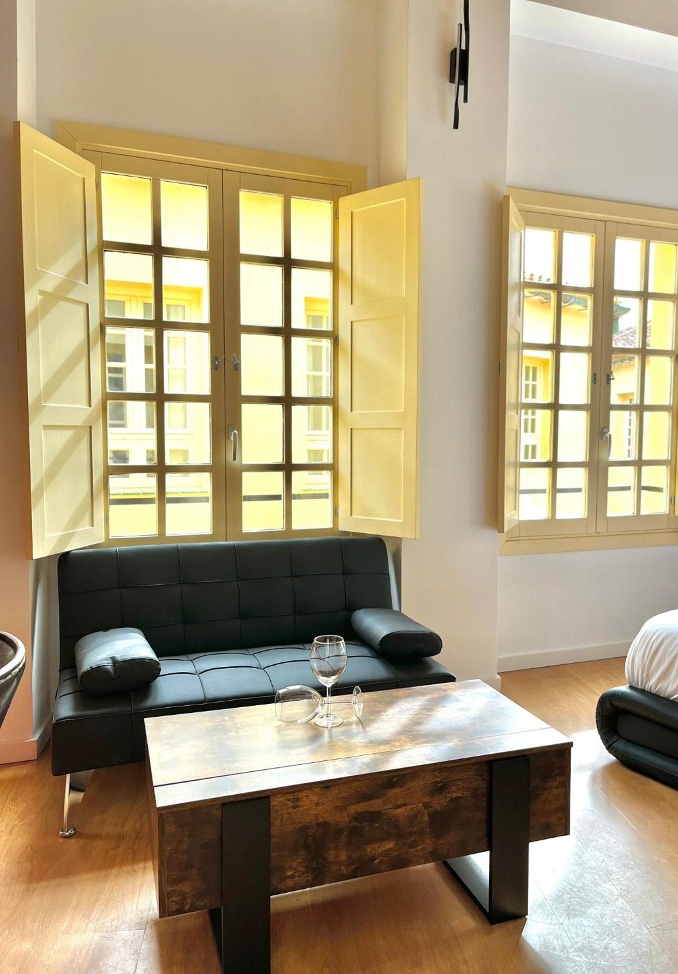 Luxury Apartments Chinitas 11 Малага Екстериор снимка